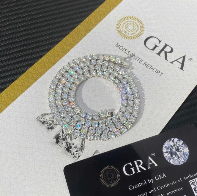 Sexy Silver Chain Necklace Adorned with High-Quality BG VVS Moissanite for Trendsetters
