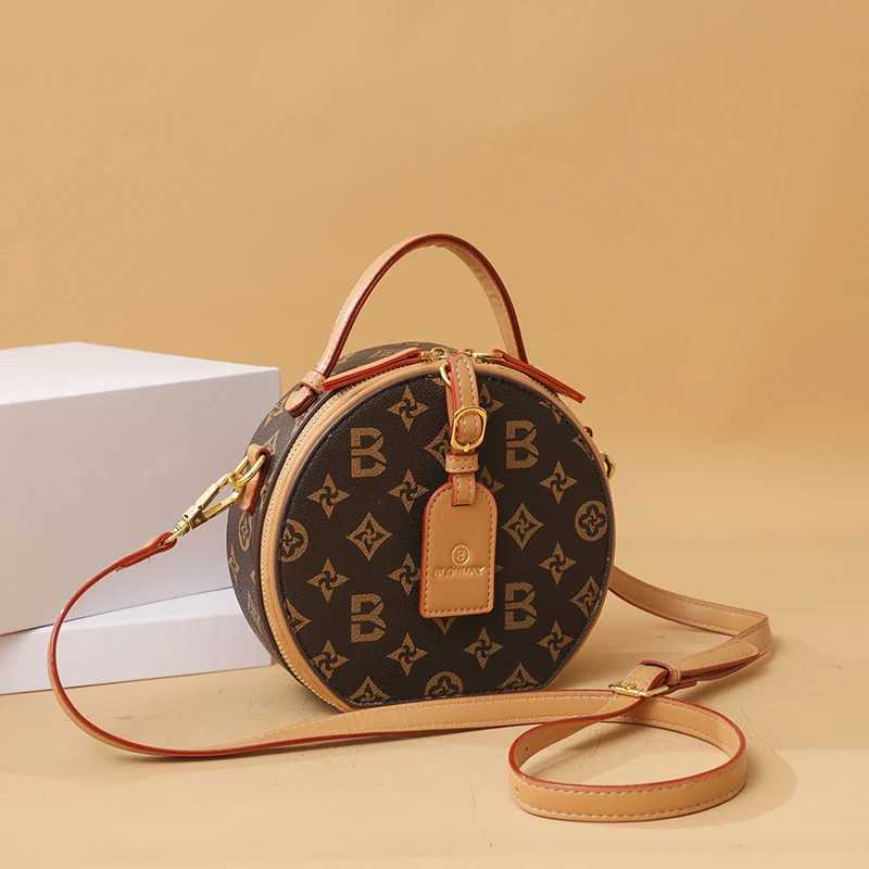 Premium Womens Shoulder Bag With Detachable Wallet Crossbody Handbag Made Of Eco-Friendly Leather Recycled LiningW251106