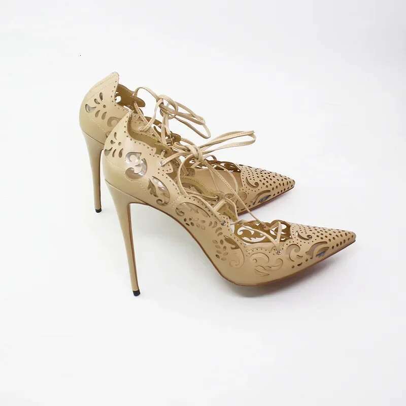 Size 34-46 Women Leather Carved Wers High Heels Stiletto Heel Lace-Up Ral Cut-Out Pumps Pointed Toe Wedding Shoes