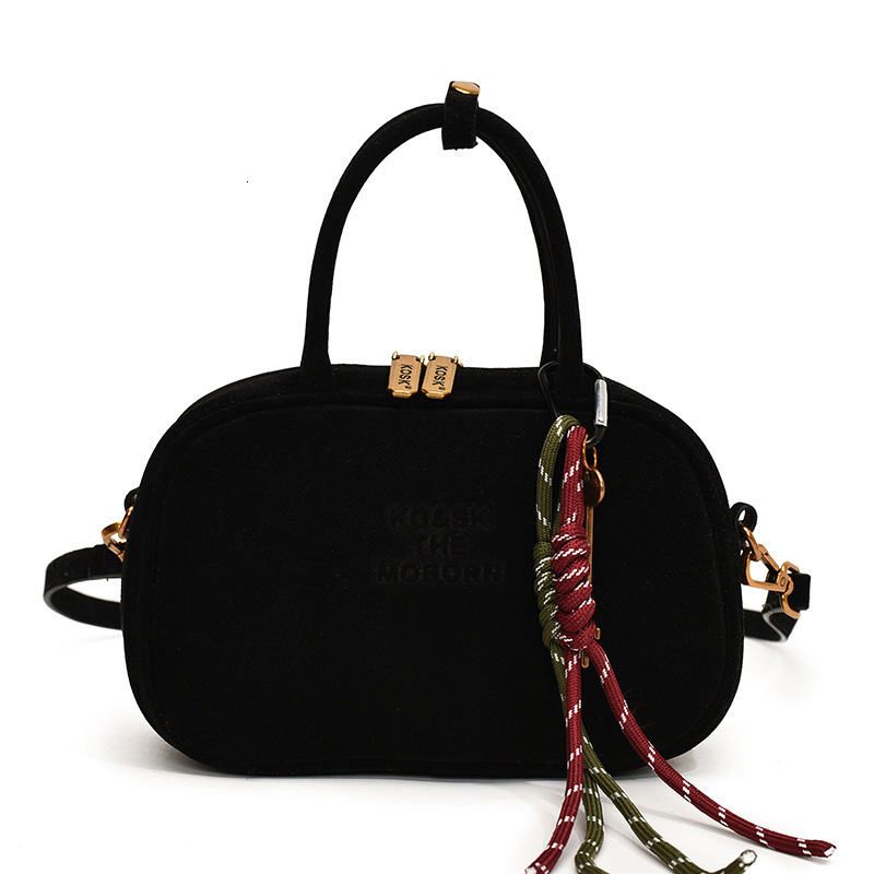 2025S Designer Women S Bag Matte High End Texture Handbag New Style Bowling Bag Temperament Crossbody Pillow Women S Bag