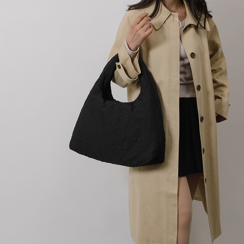 2025S Designer Women S Bag New Cotton Padded Single Shoulder Women S Bag With Hidden Flower Casual Underarm Bag Fashionable And Versatile Minimalist S