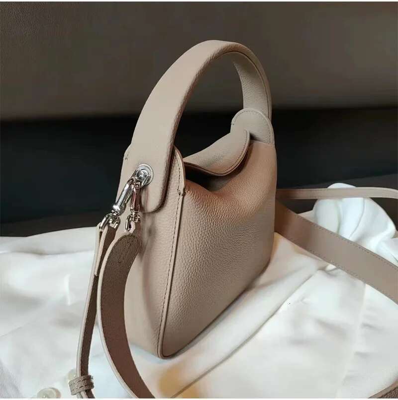 Elegant 100% Natural T Cowhide Leather Tote Wide Straps Female Shoulder Grey Black Doctor Bag Girl Handbag