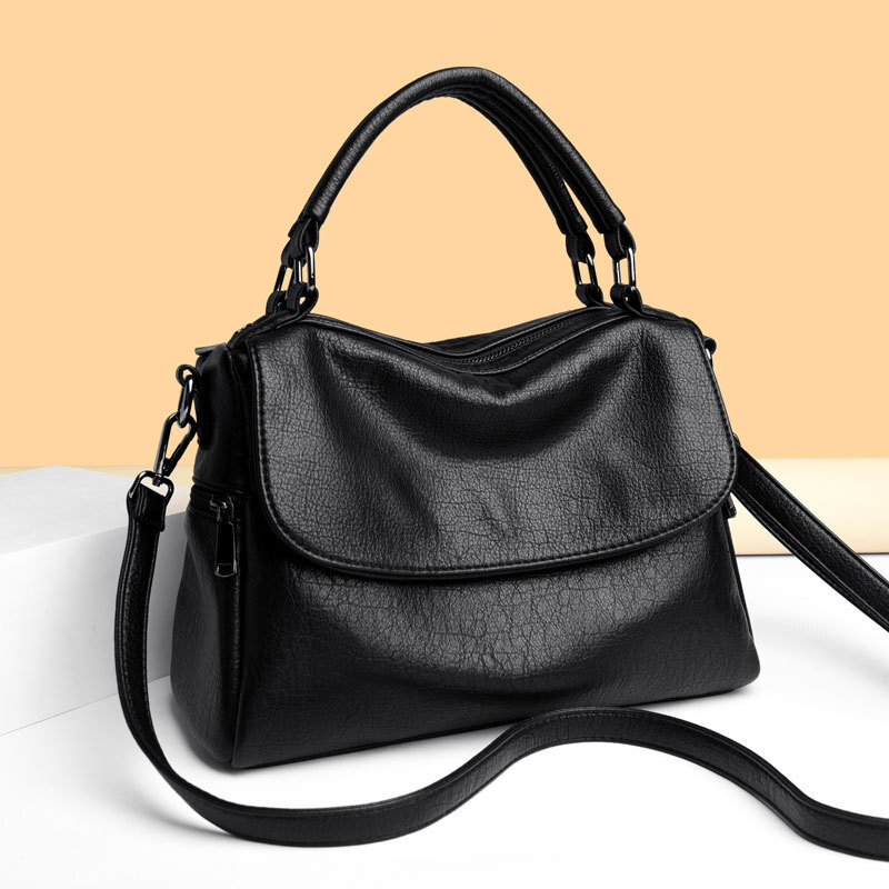 2025 New Designer Bag Women's Retro Fashion Large Capacity Handbag Work Commute Single Shoulder Crossbody Bag