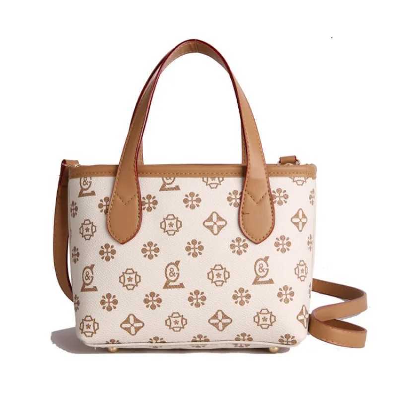 Luxury High-End Crossbody Bag Women Designer Paris Fashion Vintage Leather With Letter And Trendy Solid ColorW251106