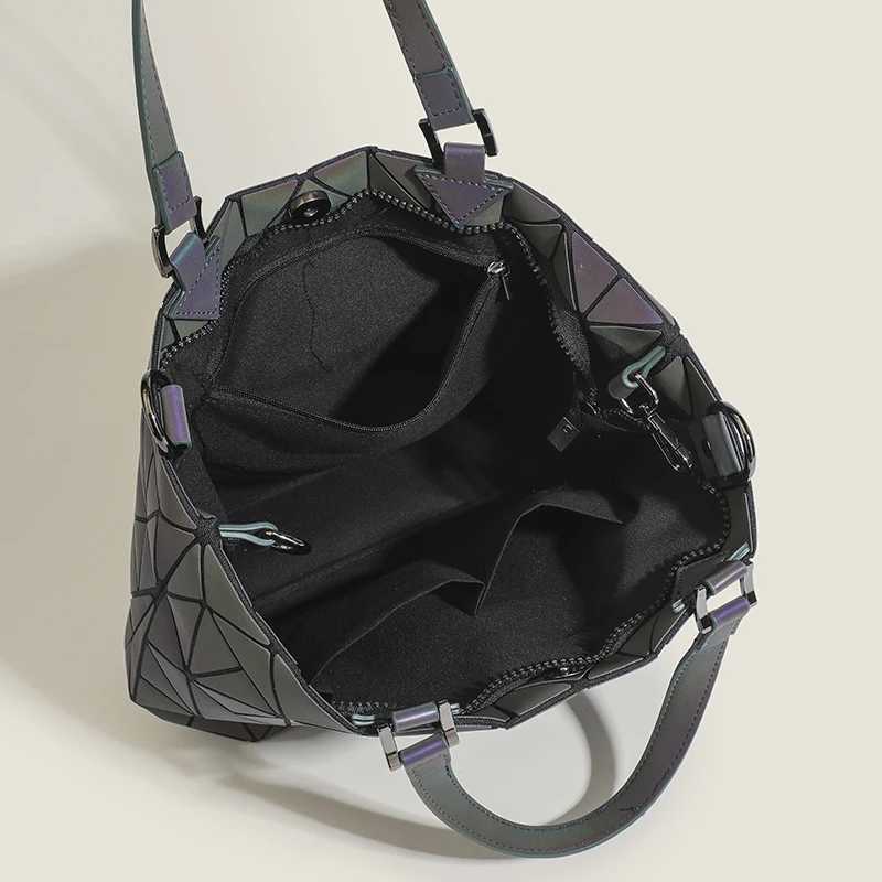 JIOMAY Luxury Womens Tote Bag Personalized Beach Handbag Designer High Quality Travel Shoulder Bag with Long StrapW251106