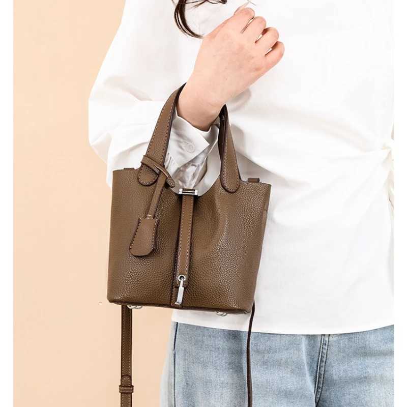 Womens Fashionable Leather Messenger Bag With Strap - Luxury Brand Elegant Crossbody Shoulder Bag HandbagsW251107
