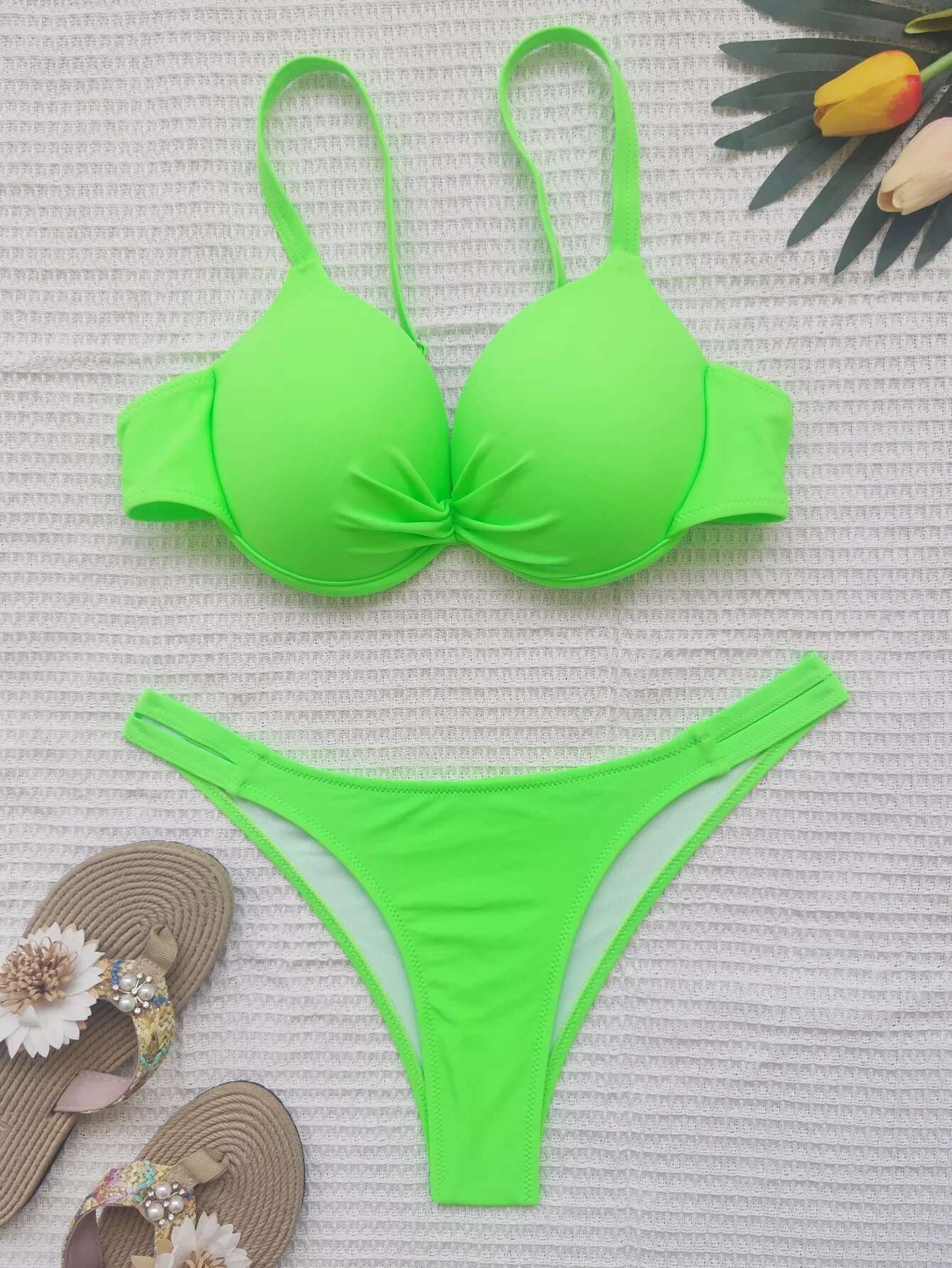 Dongdumaoyi Sexy Underwire Bikini Women Black Neon Pink Push Up Padded Hollow Out Triangle Swimsuit Female Beach Bathing Suit Swmwear