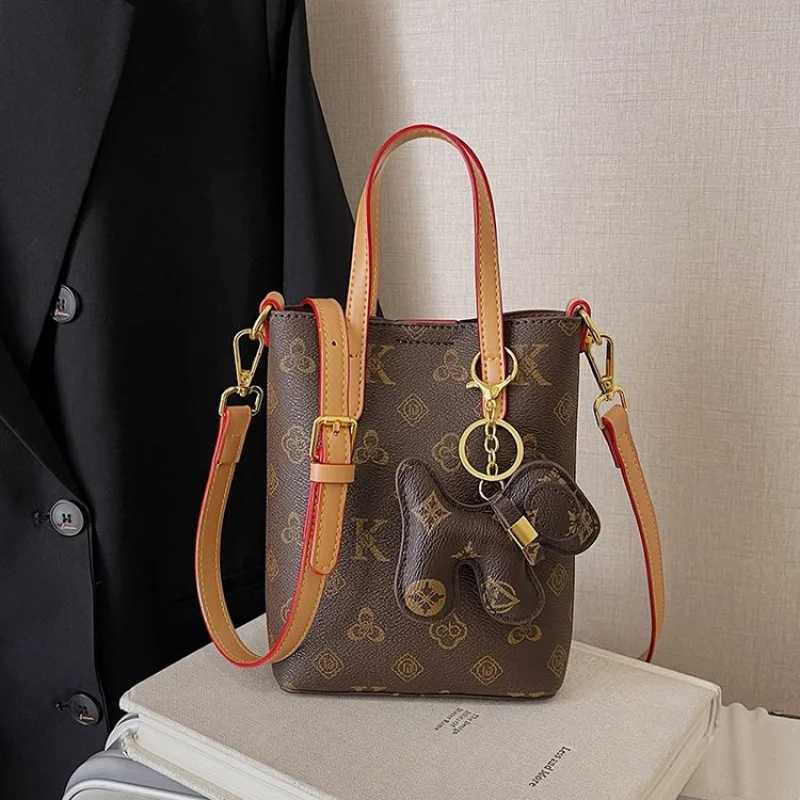 Luxury Elegant Leather Clutch Mini Bag for Superstar Women with High-End Designer Letter DetailW251106