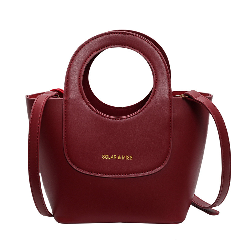 2025S Designer Women S Bag Autumn Winter Crossbody Bucket Bag Large Capacity Commuting Simple And Fashionable Single Shoulder Casual Handbag