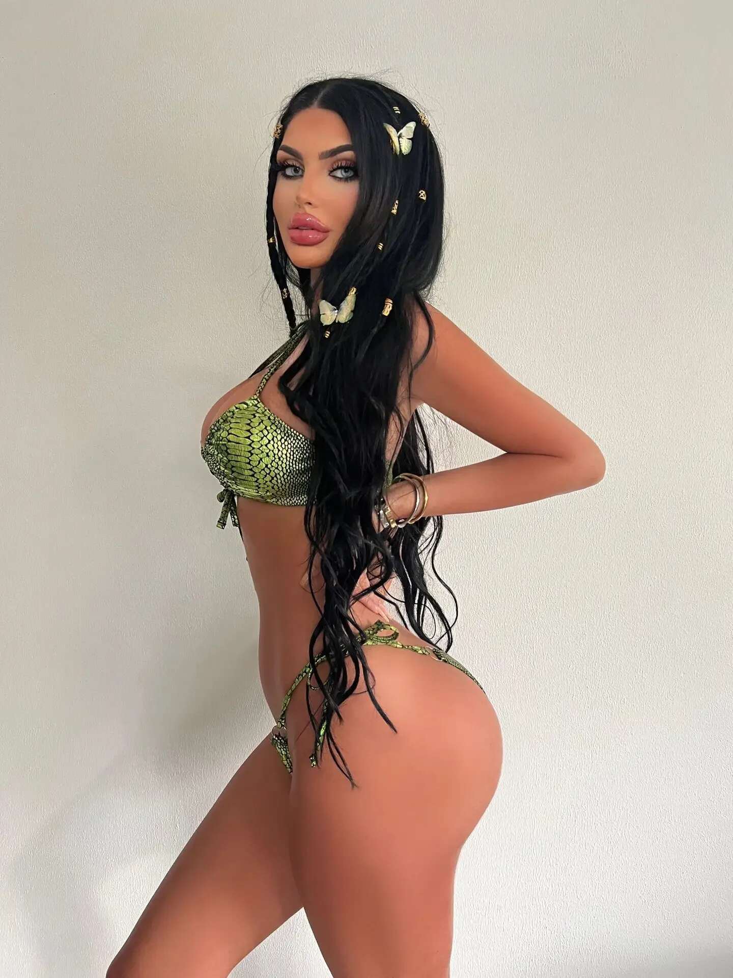 Dongdumaoyi Sexy Thong Bikini Women Green Snake Print Criss Cross Tie Up Micro Swimsuit Brazilian Bandage Beach Bathing Suit Swimwear