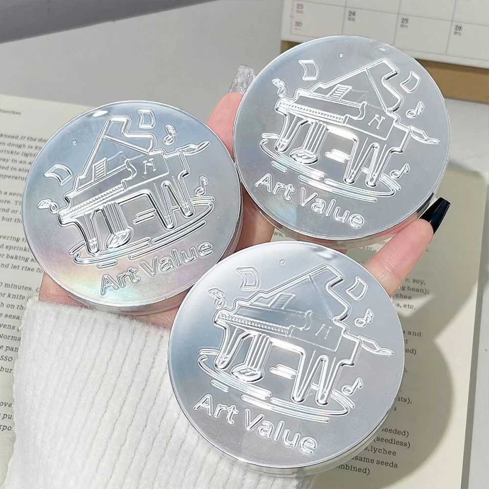 Face painting pad Compact powder oil control 3-color matte smooth surface concealer face painting embossing powder cosmeticsXJ250407