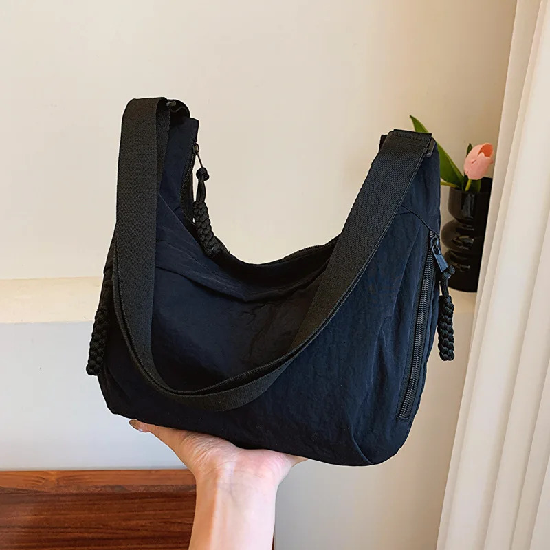 Fashionable and minimalist Korean version dumpling bag this year high-quality shoulder bag large capacity tote cr 250401
