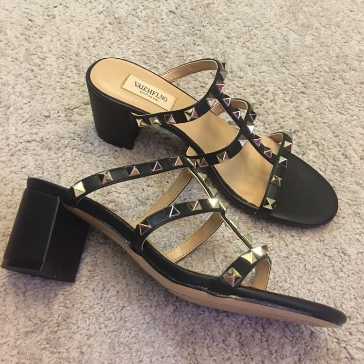 free shipping sandals 2025new designers for womens Summer New Coarse Heel Personalized Fashionable Casual Versatile Outfit Size 35-41 for daily wear
