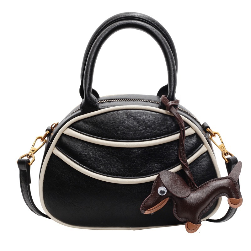 2025S Designer Women S Bag Single Shoulder Crossbody New Fashionable Armpit Versatile Simple Bowling Hand Held Women S Bag