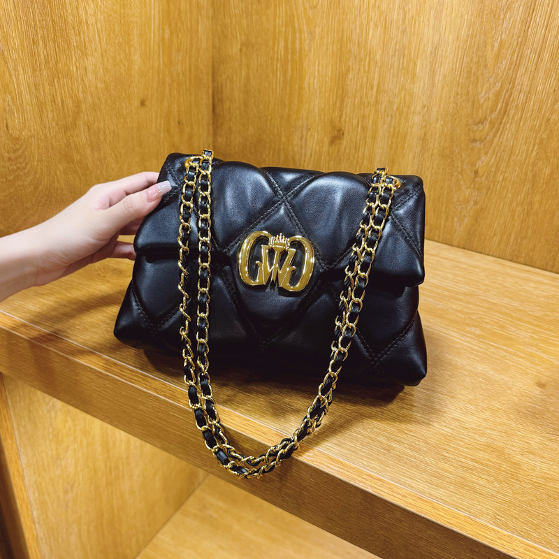 Temperament chain small square bag women's new high-grade explosive single shoulder underarm bag crossbody bag 2025s hot