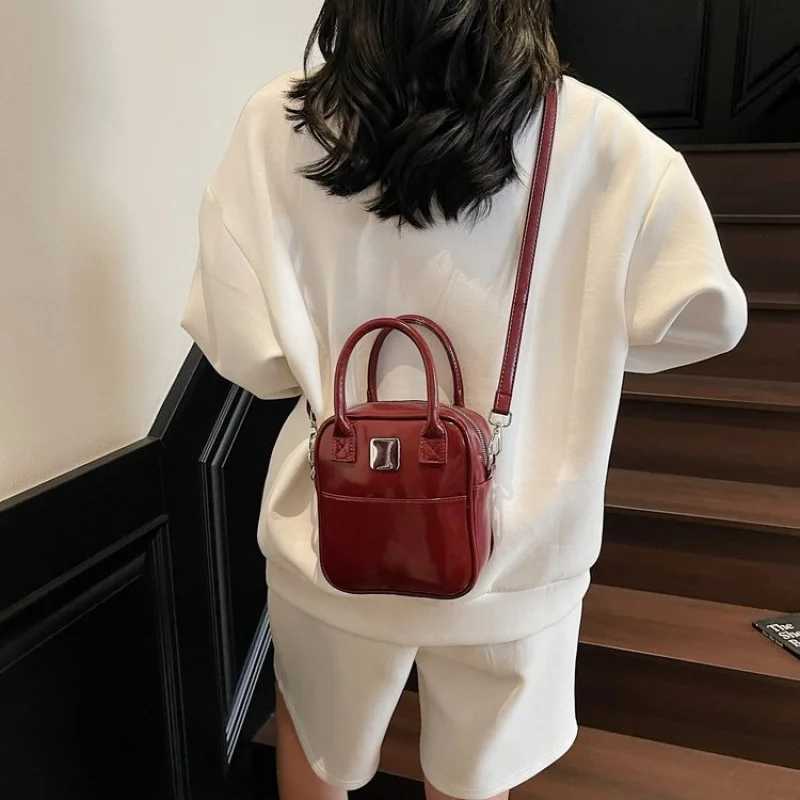 Fashion-Forward Ladies Crossbody Bag - Designer Leather Handbag Adjustable Shoulder Strap Elegant Evening UseW251107