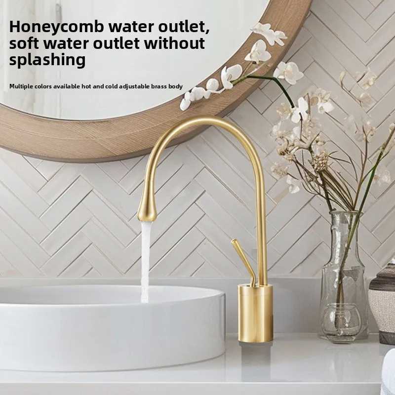 Modern Basin Faucet Bed Gold Black Silver Faucet Deck Mounted Basin Sink Tap Mixer Hot Cold Brass Tap for Bathro H251107