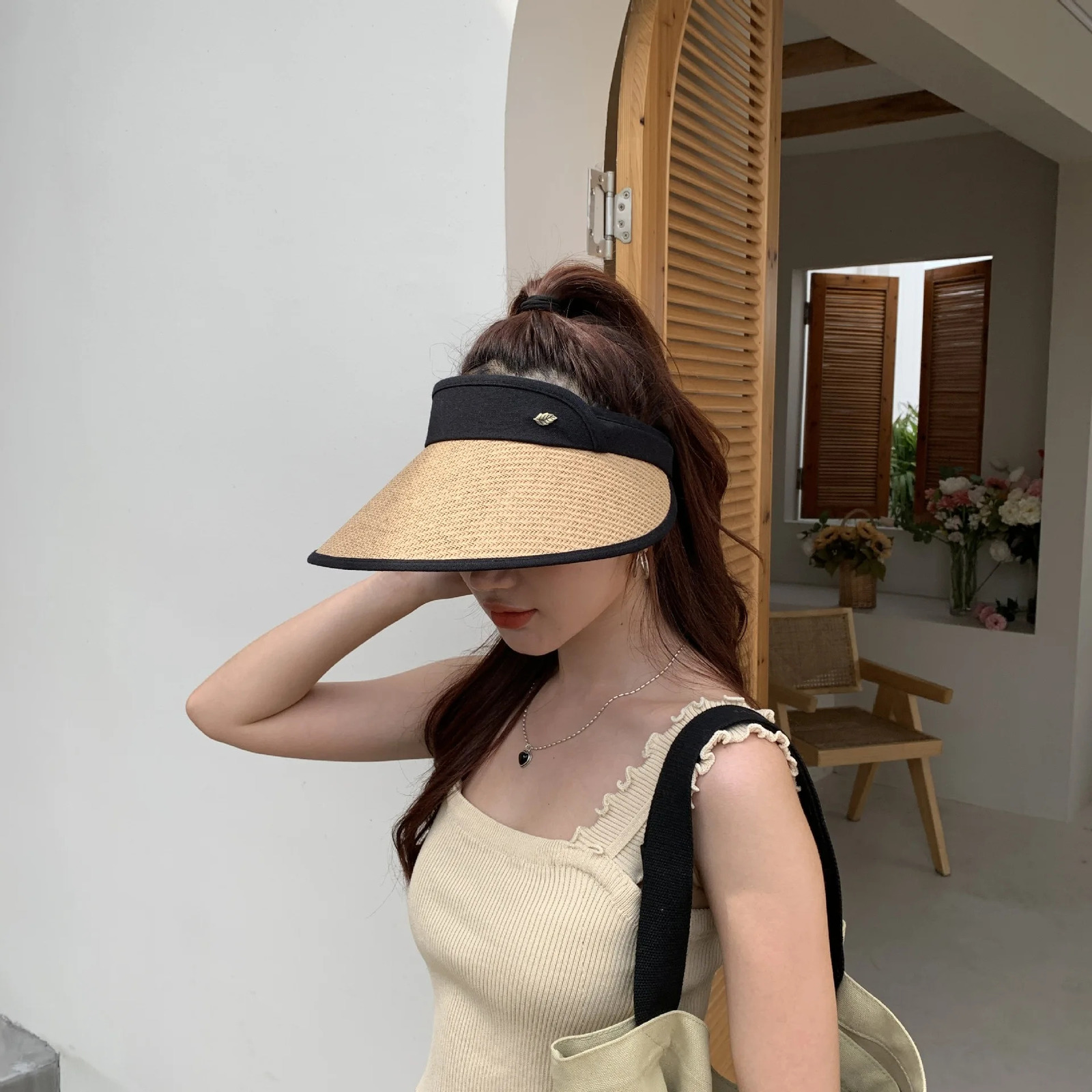 Womens Hat Summer Sun Empty Top Korean Edition Headband Black Rubber Beach Sunshine Screen Panama UTHAI S87 250326