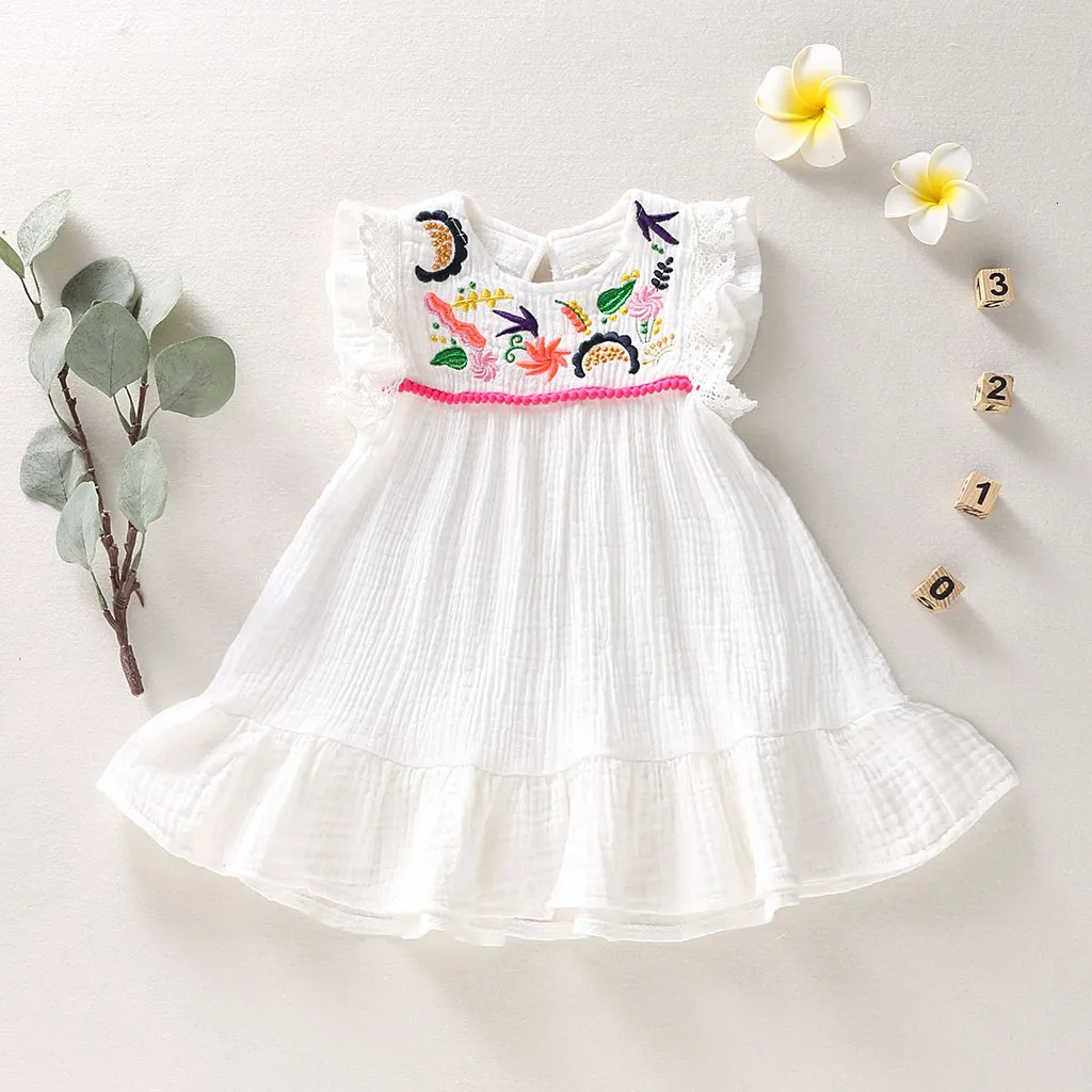 Infant Baby Girls Cotton Linen Dresses Pleated Short Sleeve Delicate Embroidery Swing White Dress Summer Leisure Dress 250407