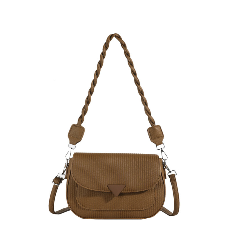 2025S Designer Women S Bag Simple And Fashionable Envelope New Fashion Trend Single Shoulder Women S Urban Simple Casual Solid Color Crossbody Bag