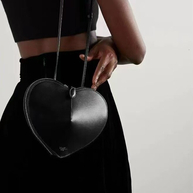 ALA New a Unique Design Heart Sac e Femme For Women Bolsos De Mujer Mini Cross Bag Calfskin Love Bags
