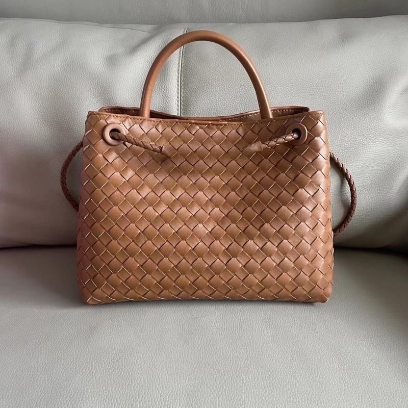 Fashion Niche Metal Rope Buckle Bow Braided Women Tote hot Leather Large Capacity Single Shoulder Bag