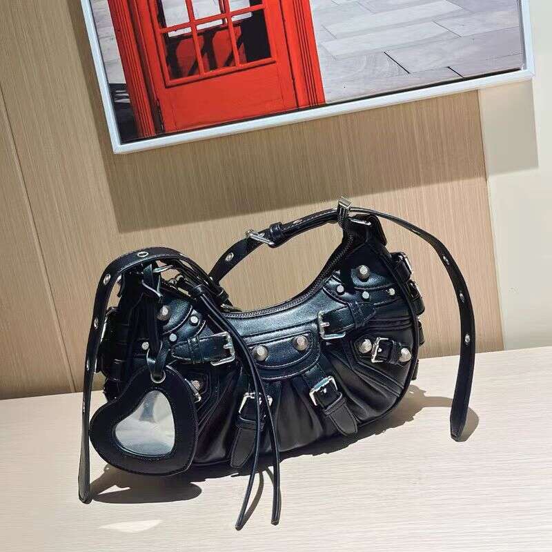 Designer Bag Paris Rivet Motorcycle Style Genuine Leather Women S Wrinkle Design Multi Button Decorative Single Shoulder Crossbody