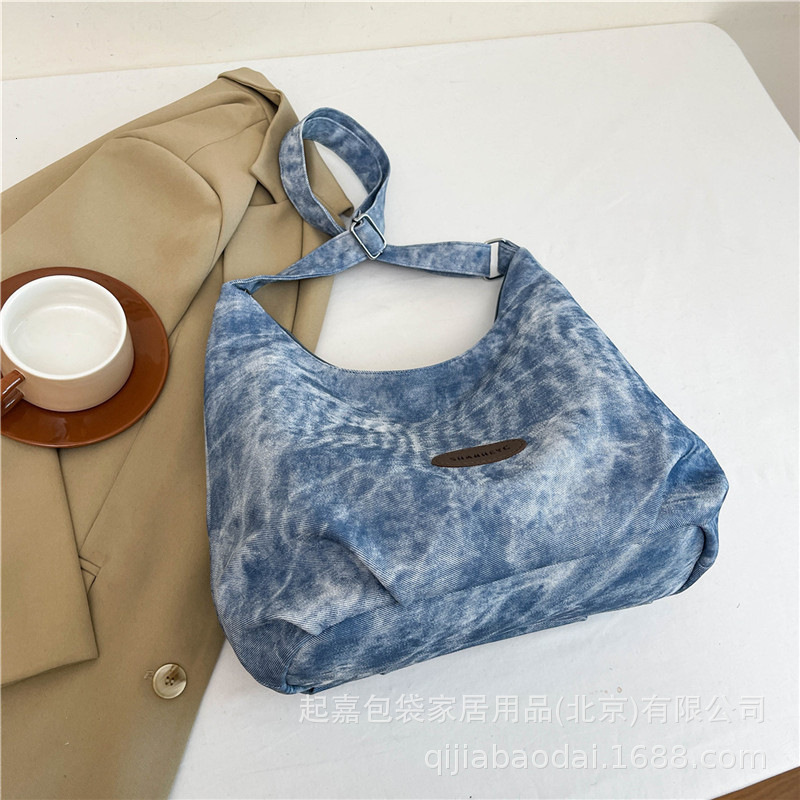 Leisure Large Capacity Denim Cloth Women's 2025 Spring New Fashion Commuting Tote Bag, Versatile Single Shoulder Crossbody Bag