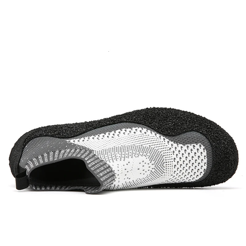 Outdoor Mountain Desert Climbing shoes Men Women Ankle Hiking Boots Plus Size Fashion Classic Trekking Footwear Hiking shoes 250402