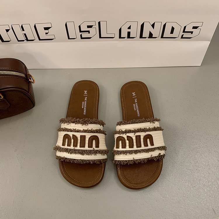 Hot sale slides designer Slippers for womans flat sandals fashion Tasseled slippers outdoor Indoor holiday women shoes free shipping designer bag