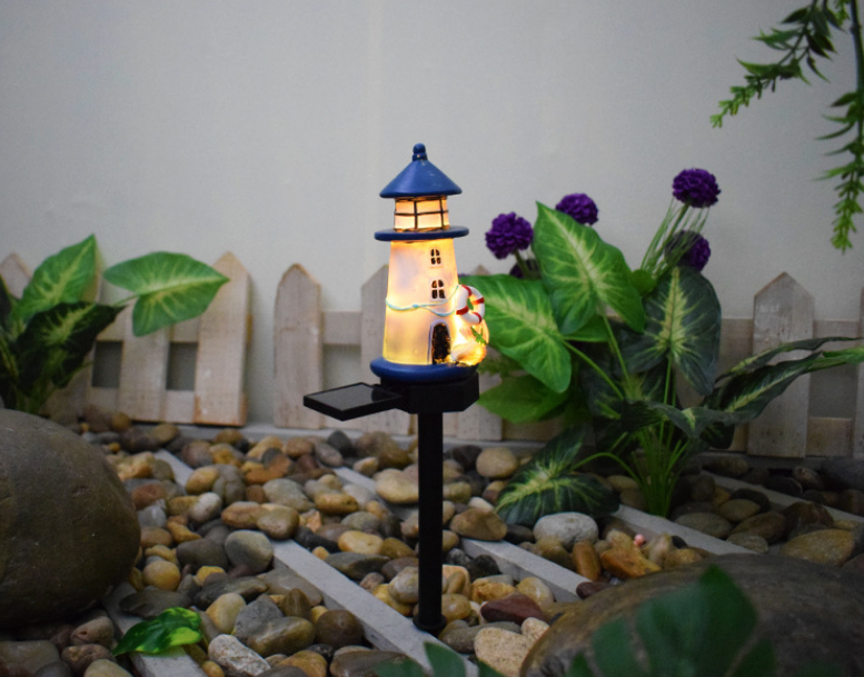 Garden & Courtyard Accent: Environmentally Friendly Solar Powered Resin Lamp #200-2400