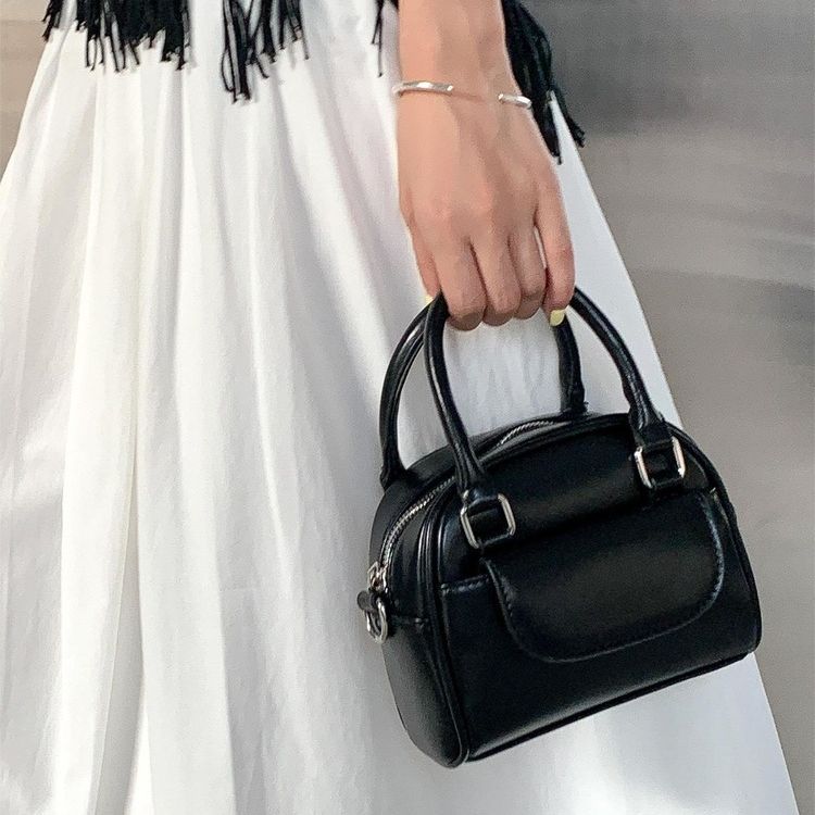 Portable Women's PU Leather Messenger Bag - Vintage Saddle Style for Phones & Essentials