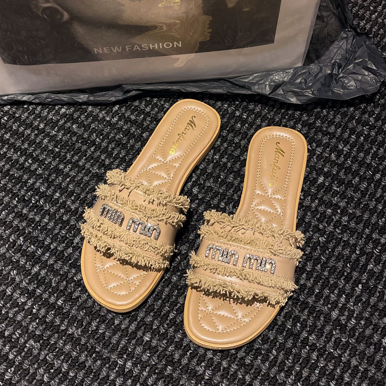 Free shipping new designer Slippers for womans sandals lady slider summer fashion Slides pearl outdoor woman shoes
