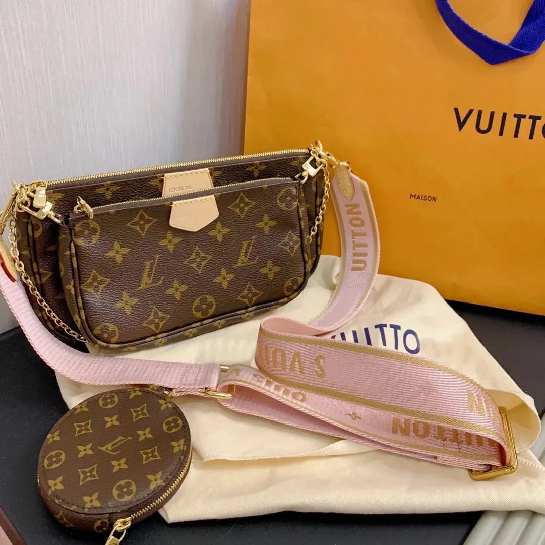 Designer bag Luxury bag Embossed brown key handbag Women's bag Premium chain leather bag Luxury printed leather Embossed armpit bag