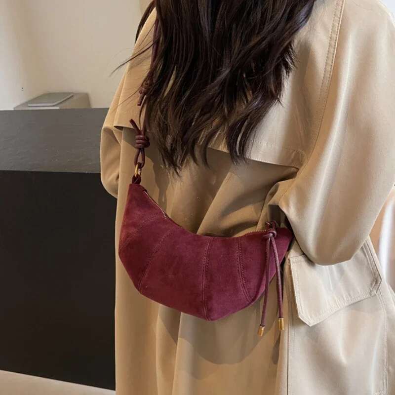 Zipper Veet Material 2025 High Quality Shoulder Solid Color Simple Fashionable Crossbody Bag Soft Western Style Handbag