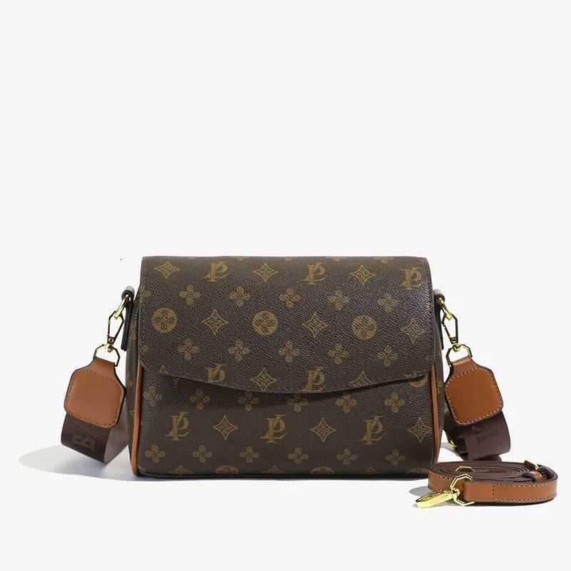 Fashionable Waterproof Messenger Bag for Women Designer Leather Crossbody Handbag Elegant Shoulder PurseW251106