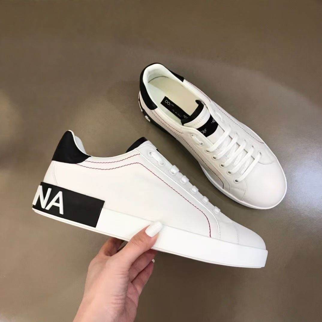2026SS Designer sneakers men's high-quality lace-up comfortable flat white sports shoes luxury outdoor Casual travel shoes Men's casual sports shoes