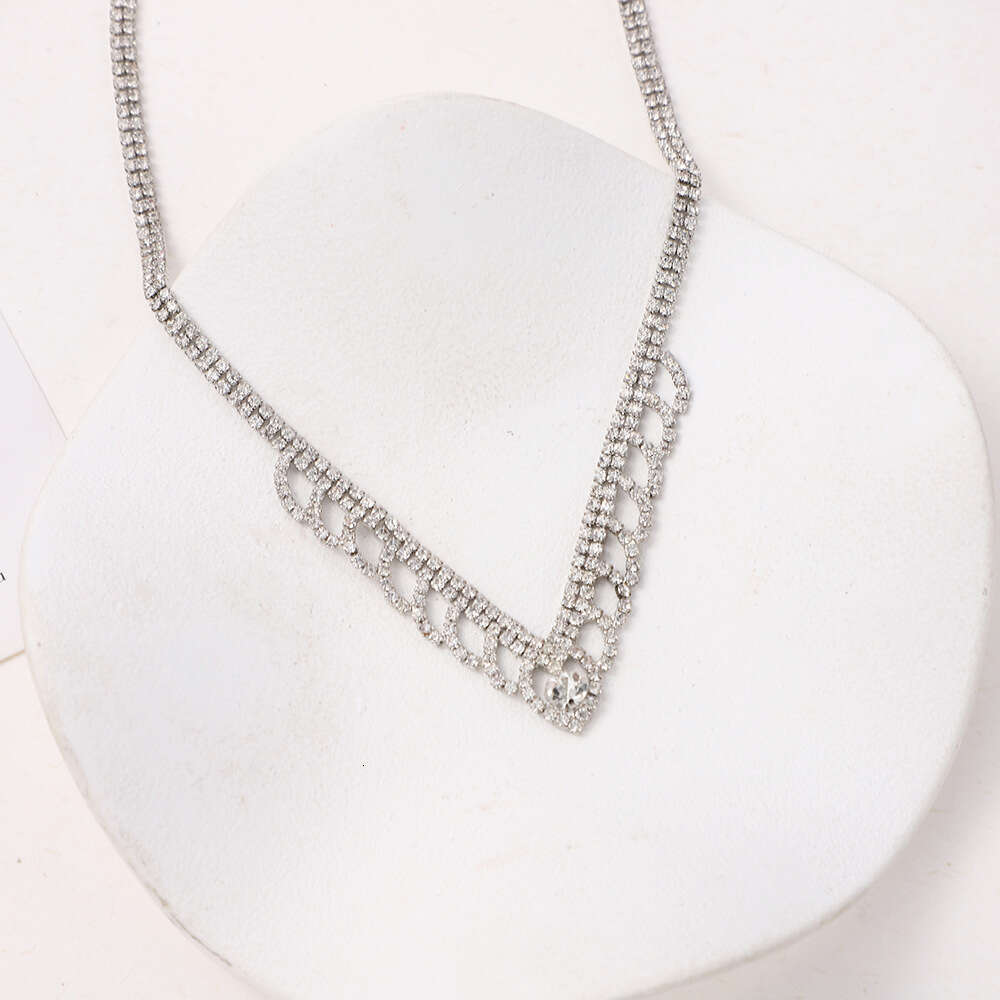 Popular personality sier lace necklace urious temperament dinner party women's collarbone chain