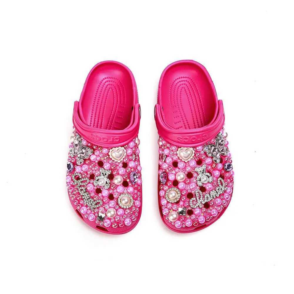 36-46 SIize New Sandals Rose Red Pearl Water Diamond Flower Summer Womens Slippers Family Fashion Beach Womens Hole Shoes M250407