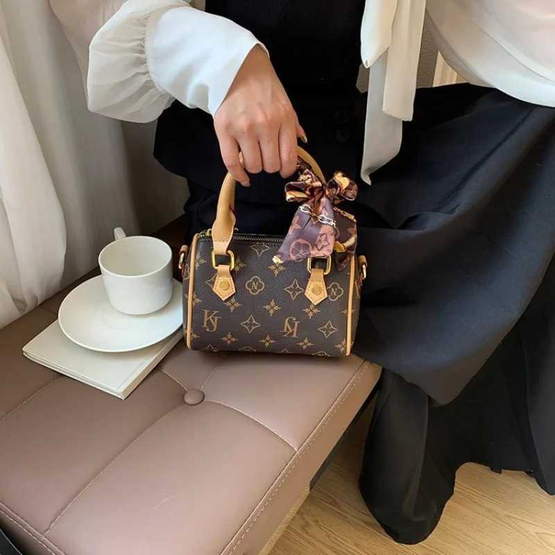 Elegant-trendy 2025 New Ladies Luxury Brand Leather Tote Bag Famous Designer Popular Vintage ClassicW251106