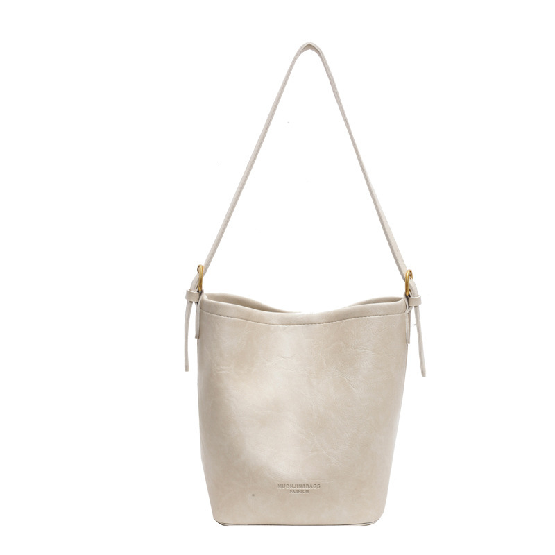 2025S Designer Women S Bag Bucket For Female Niche Autumn New Trend Shoulder Commuting Large Capacity Crossbody Bag