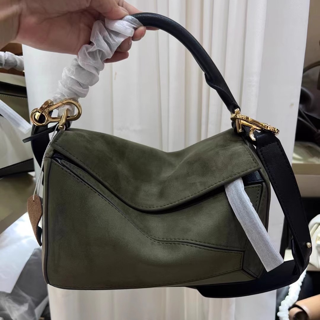 Designer Pack High quality pillow 2024 new large capacity splicing frosted cowhide hand-held crossbody commuting geometry bag