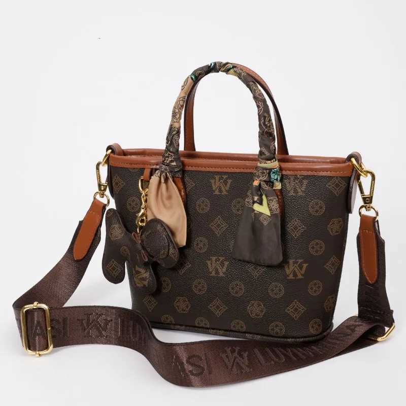 Elegant Leather Crossbody Bag For Ladies Shoulder Bag Convertible Luxury Brand Handbags By Famous DesignerW251106