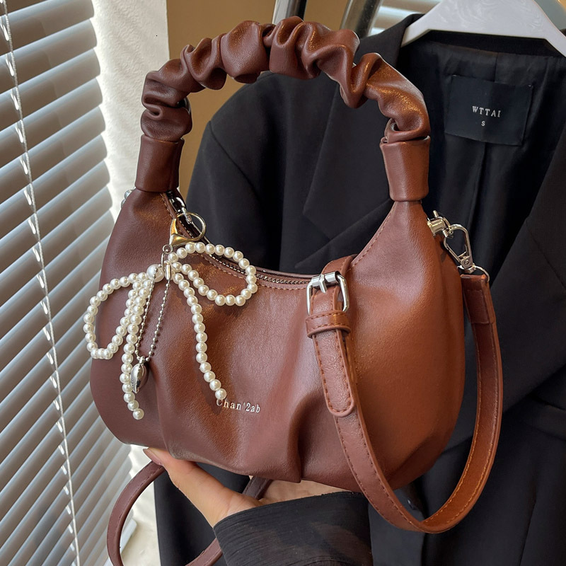 2025S Designer Women S Bag Bag For Women Trendy New Item Niche Design Women S High End Cloud Fashionable Single Shoulder Armpit Bag