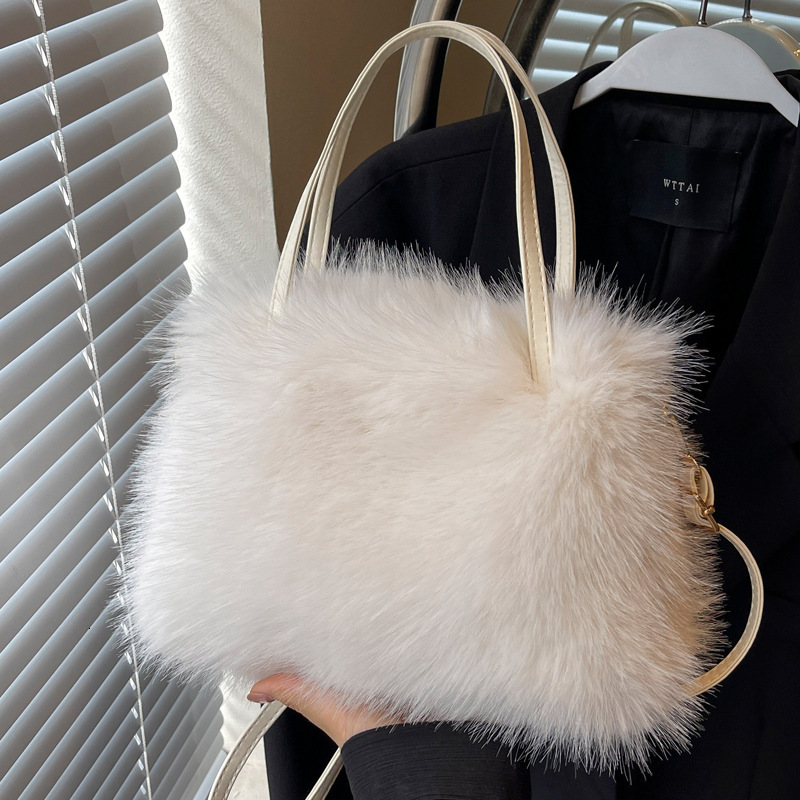 2025S Designer Women S Bag New For Women With High Quality Texture Fashionable Small Square Bag Hairy And Versatile Handheld Shopping Plush Bag