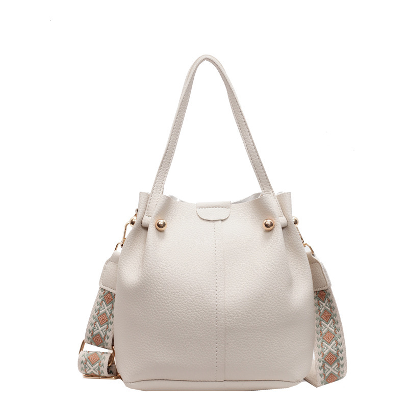 2025S Designer Women S Bag Versatile Single Crossbody For Women Fashionable Simple Handbag Wide Shoulder Strap Stylish And Large Capacity Bucket Bag