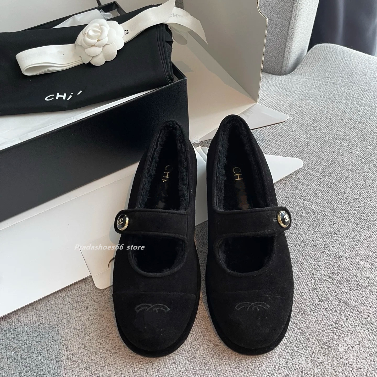 25s Paris 2025 Luxury Designer ballet shoes Women Basic Black Soft Leather Flat Ballet Shoes ff Round Toe Shallow Bow quilted Ballet Single Mary Jane Shoes cha Tories