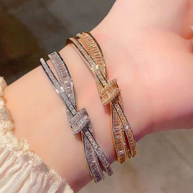Bracelet Designer luxury bangle Copper Zircon Cross Edge Ribbon Bow Light Luxury Inlaid Sparkling Diamond Versatile High end Bracelets