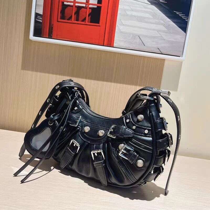 Designer Bag Paris Rivet Motorcycle Style Genuine Leather Women S Wrinkle Design Multi Button Decorative Single Shoulder Crossbody