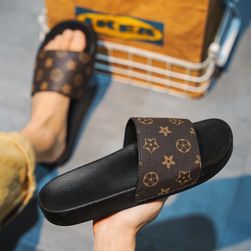 Designer slippers free shipping 2025 new thick sole premium texture casual sports luxury sandals for men daily wear outdoor indoor